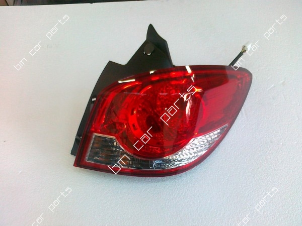 CHEVROLET CRUZE LAMPA TYLNA PRAWA HATCHBACK